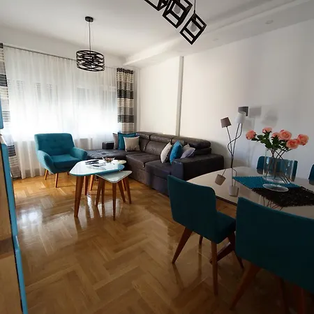 Central Park Lux Arandelovac Exterior photo